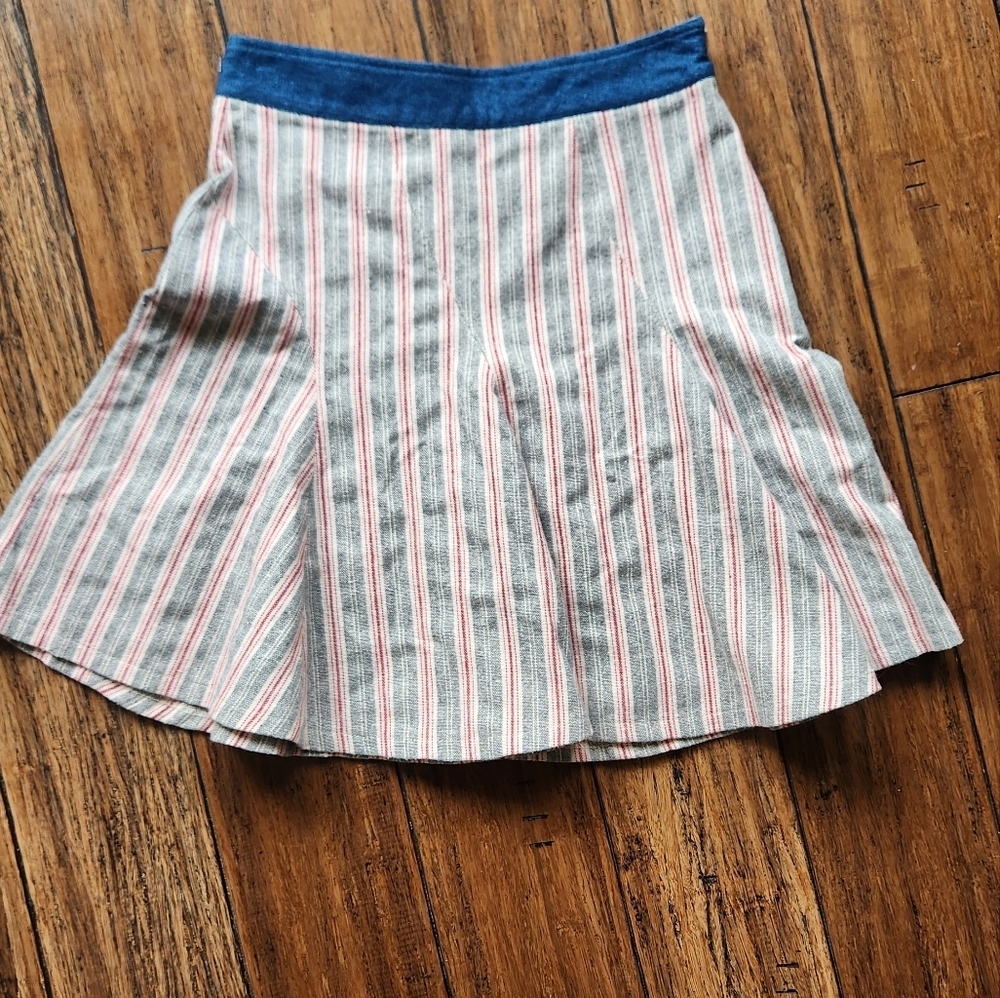 Xs mo:vint skirt‎